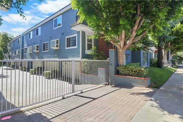 $650,000 | 259 North Holliston Avenue, Unit 1, Pasadena, CA 91106