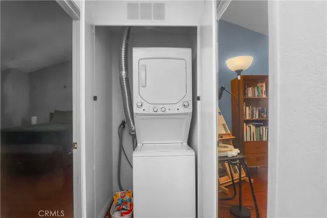 $675,000 | 259 North Holliston Avenue, Unit 1, Pasadena, CA 91106