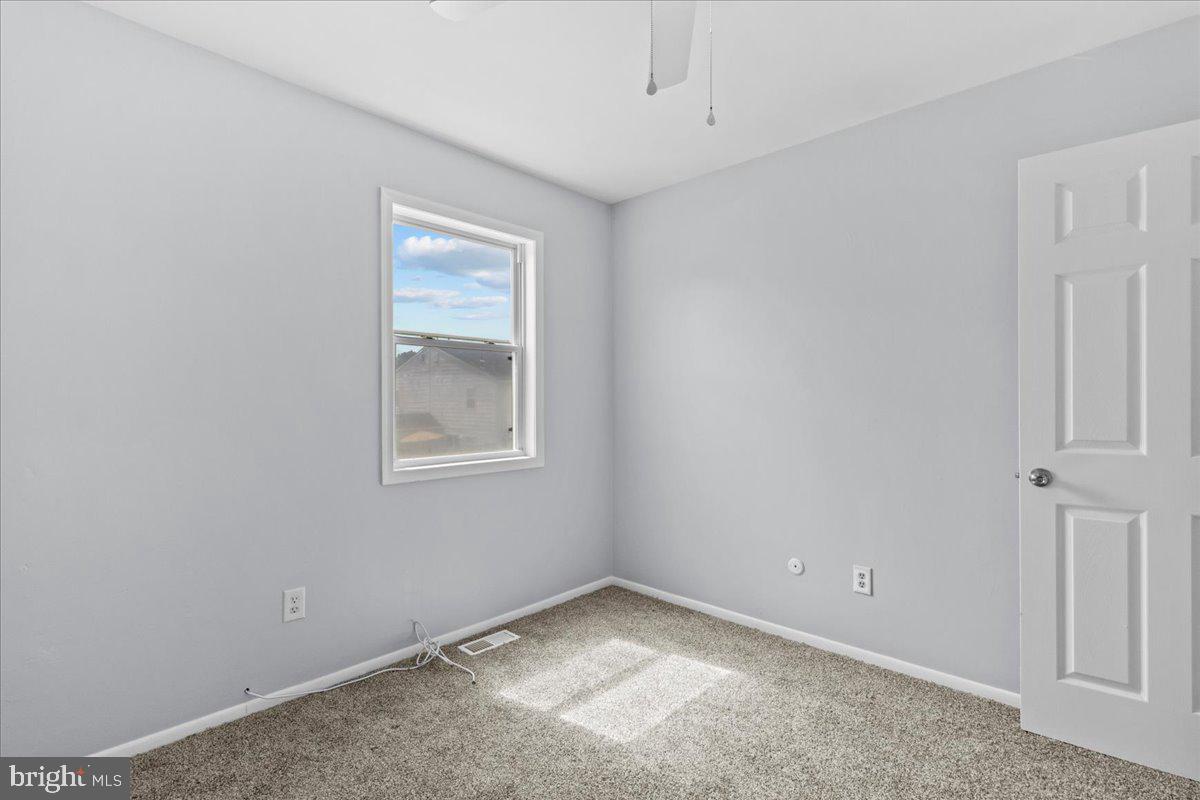 10 Longbow Court Sicklerville, NJ 08081 - Photo 22 of 26 an empty room with a window