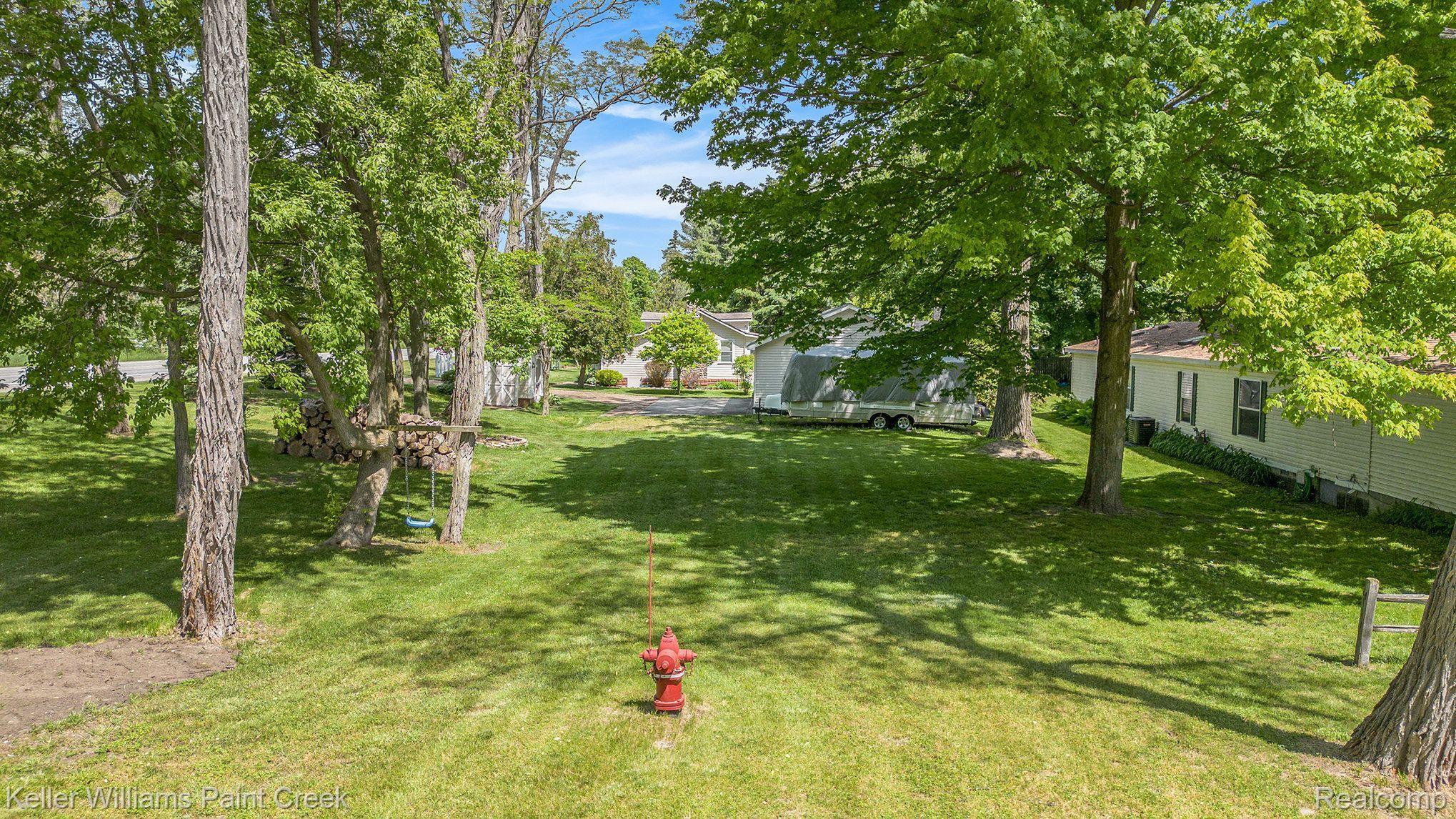 8523 Lakeshore Road Lexington, MI 48450 - Photo 16 of 20 Gallery Image 16