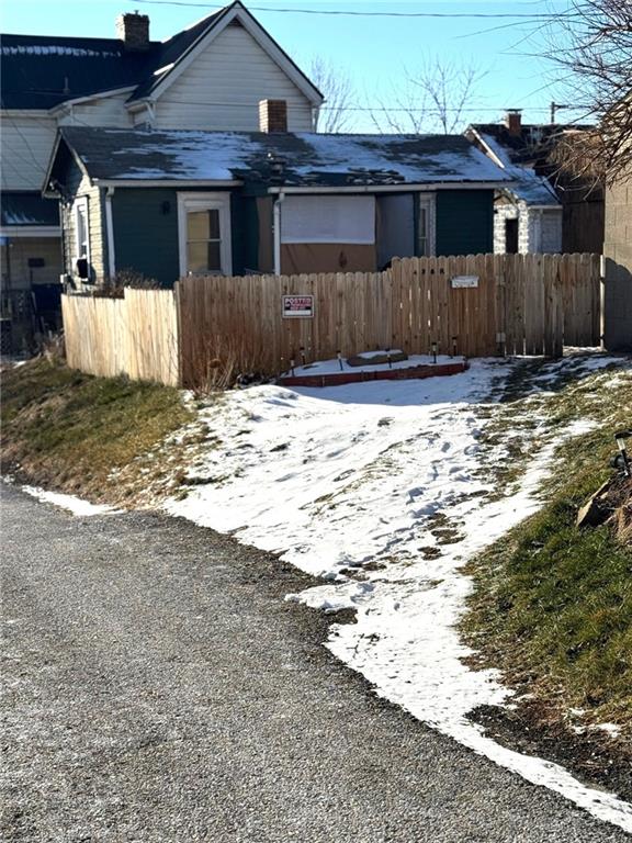 438 New York Avenue Rochester, PA 15074 - Photo 3 of 4 a front view of a house with a yard