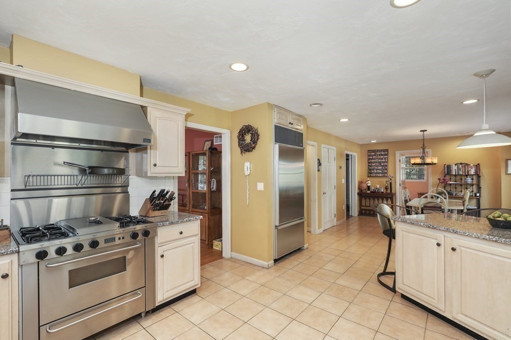 14 Dunham Road Plymouth, MA 02360 - Photo 8 of 42 Gallery Image 8