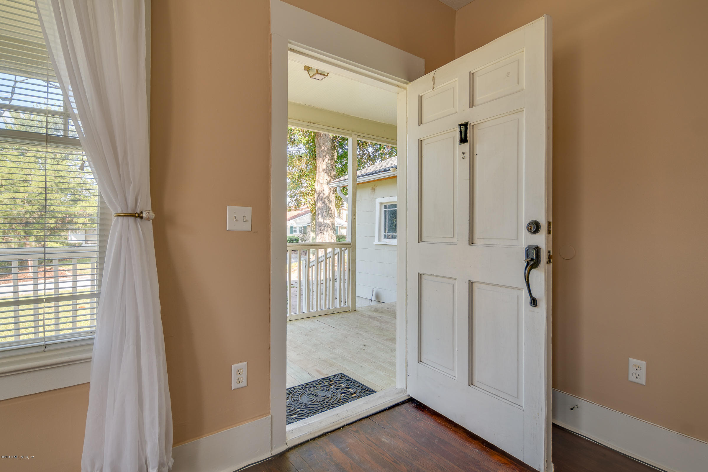 1509 Mayfair Road Jacksonville, FL 32207 - Photo 15 of 22 a view of entryway with wooden floor