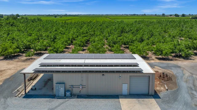 $2,250,000 | 13715 East Nebraska Avenue, Kingsburg, CA 93631