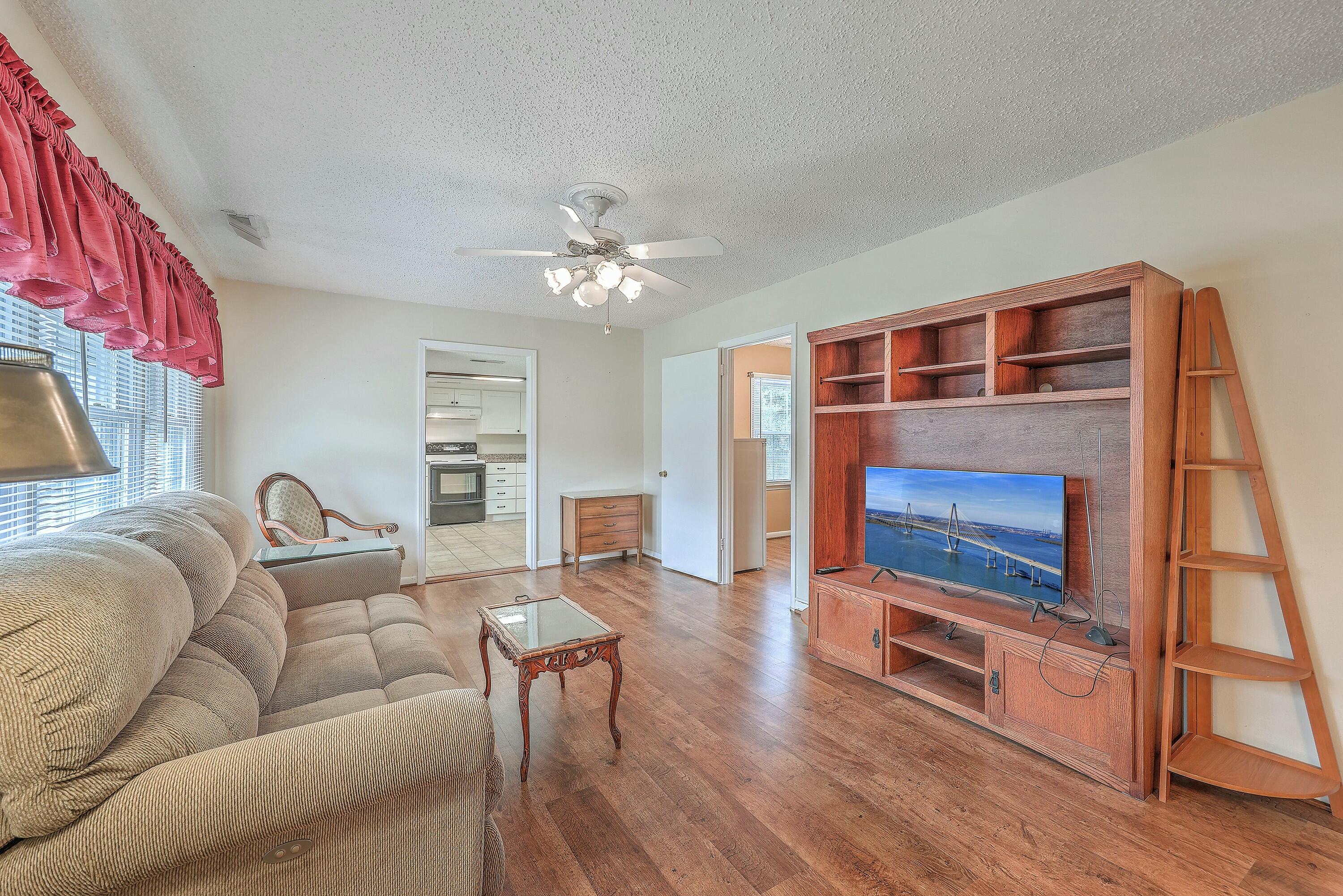 1228 Hawthorne Road Hanahan, SC 29410 - Photo 6 of 26 Living room
