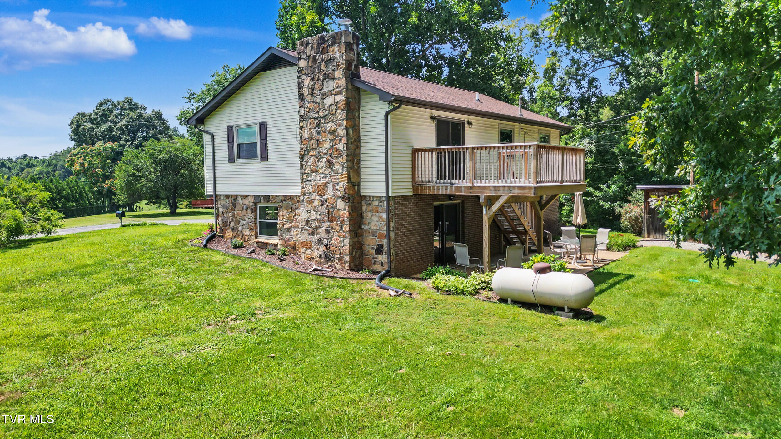 1695 Jim Fox Road Greeneville, TN 37743 - Photo 41 of 52 40_dji_0091