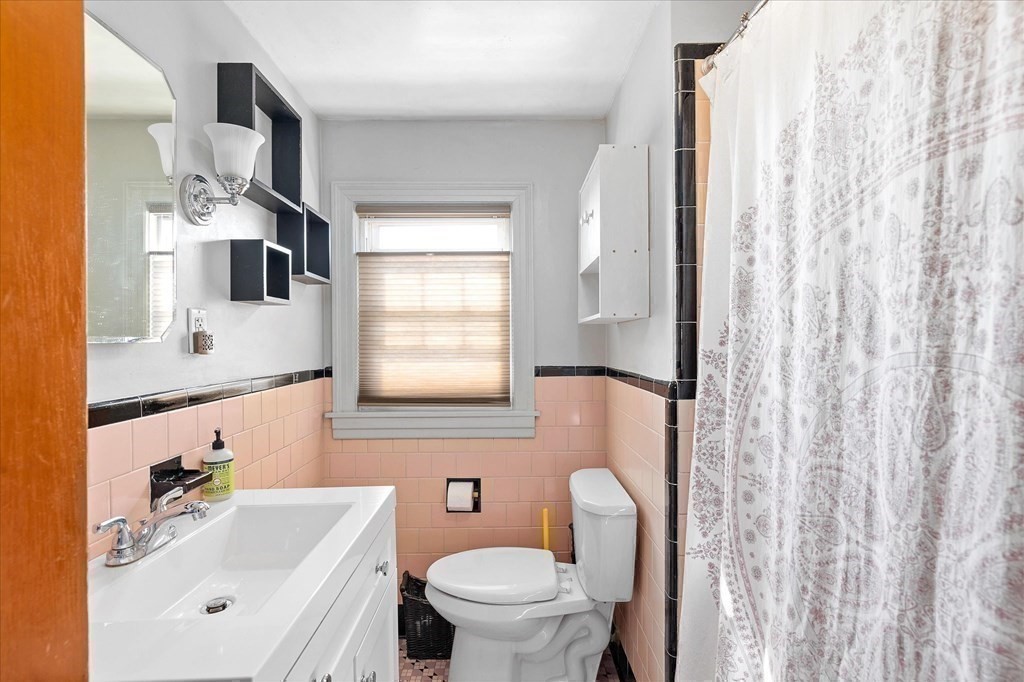 5 Liscomb Street Worcester, MA 01604 - Photo 21 of 29 Gallery Image 21