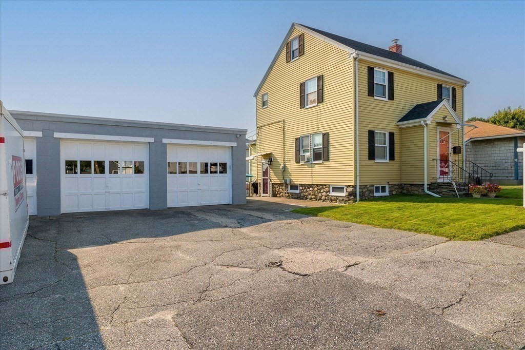 5 Liscomb Street Worcester, MA 01604 - Photo 3 of 29 Gallery Image 3