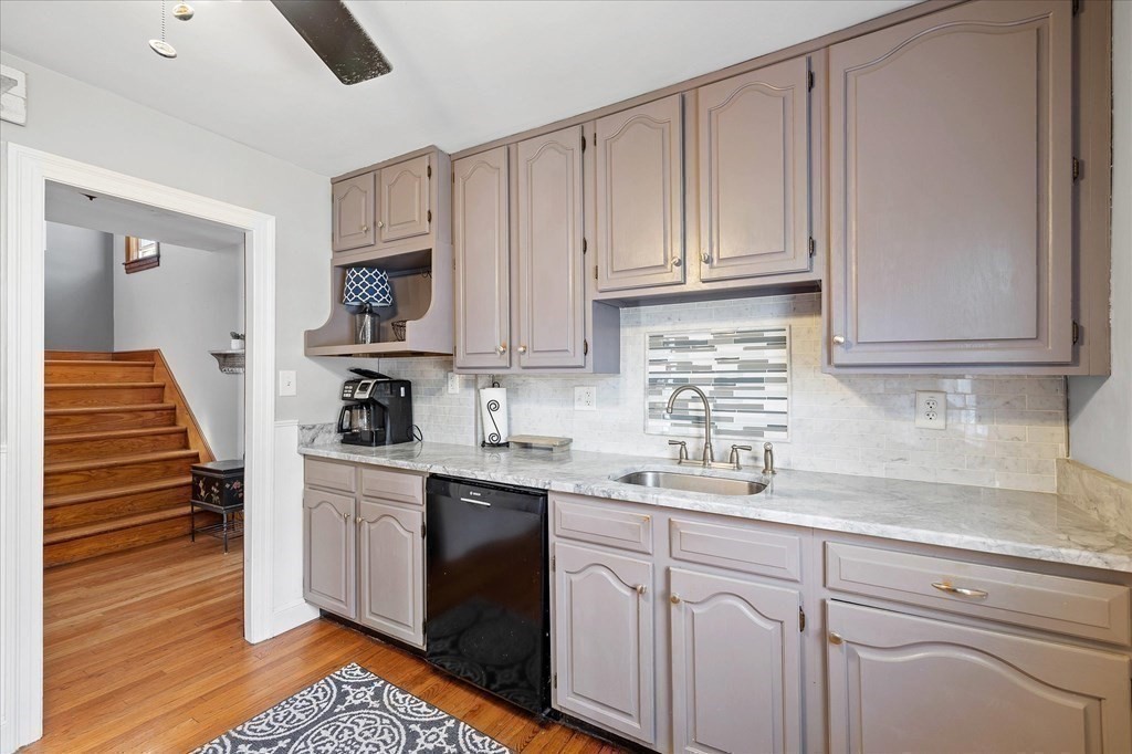 5 Liscomb Street Worcester, MA 01604 - Photo 10 of 29 Gallery Image 10