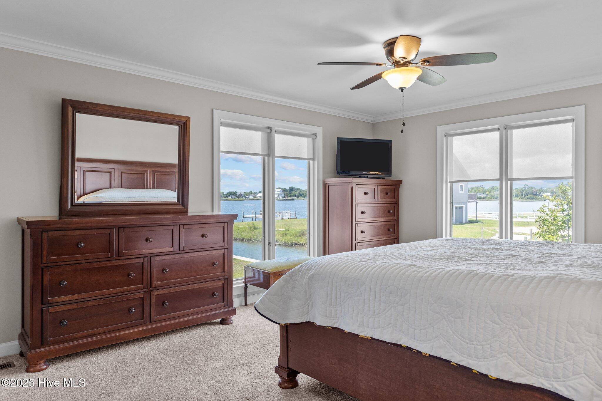 310 Lejeune Road Cape Carteret, NC 28584 - Photo 13 of 41 Waterfront Principle Suite