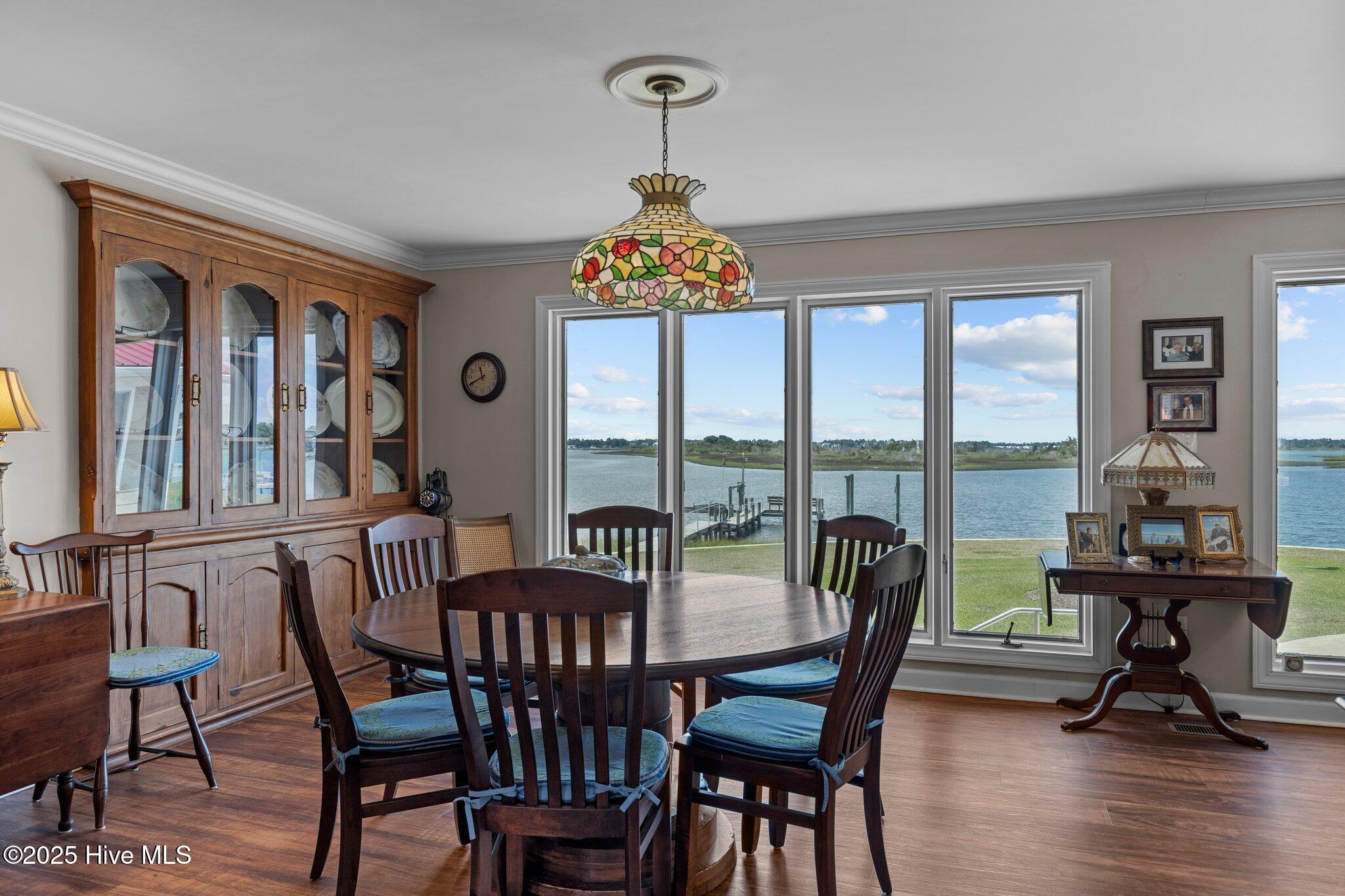 310 Lejeune Road Cape Carteret, NC 28584 - Photo 24 of 41 Great Room