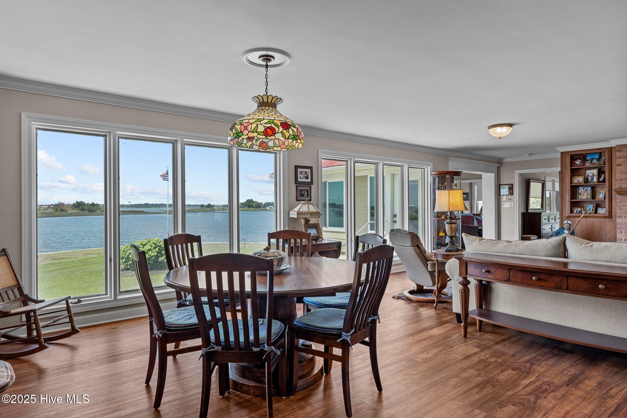 310 Lejeune Road Cape Carteret, NC 28584 - Photo 4 of 41 Great Room