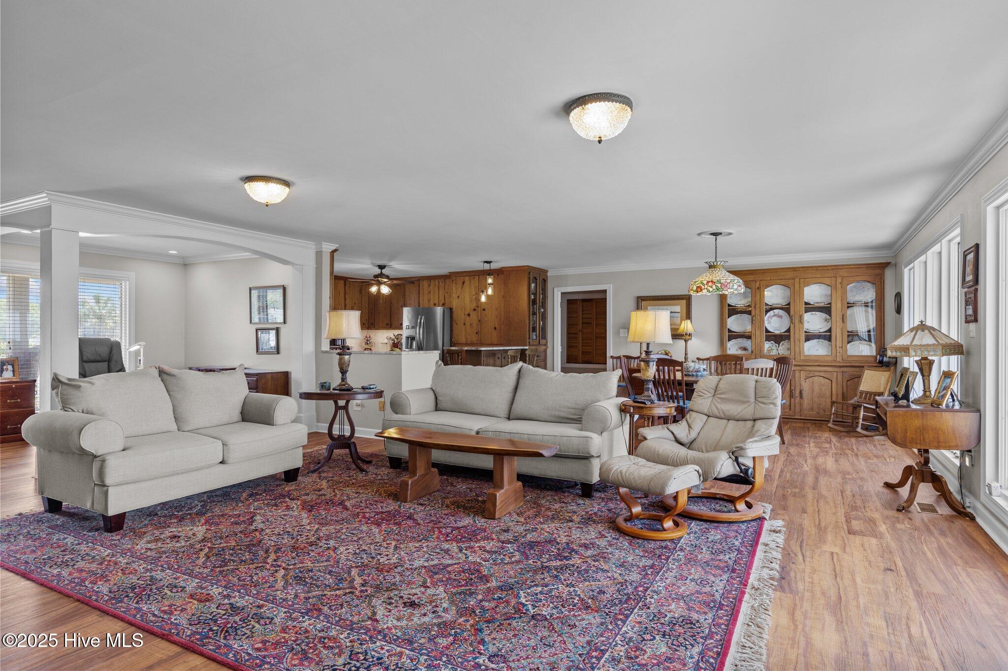 310 Lejeune Road Cape Carteret, NC 28584 - Photo 8 of 41 Living room