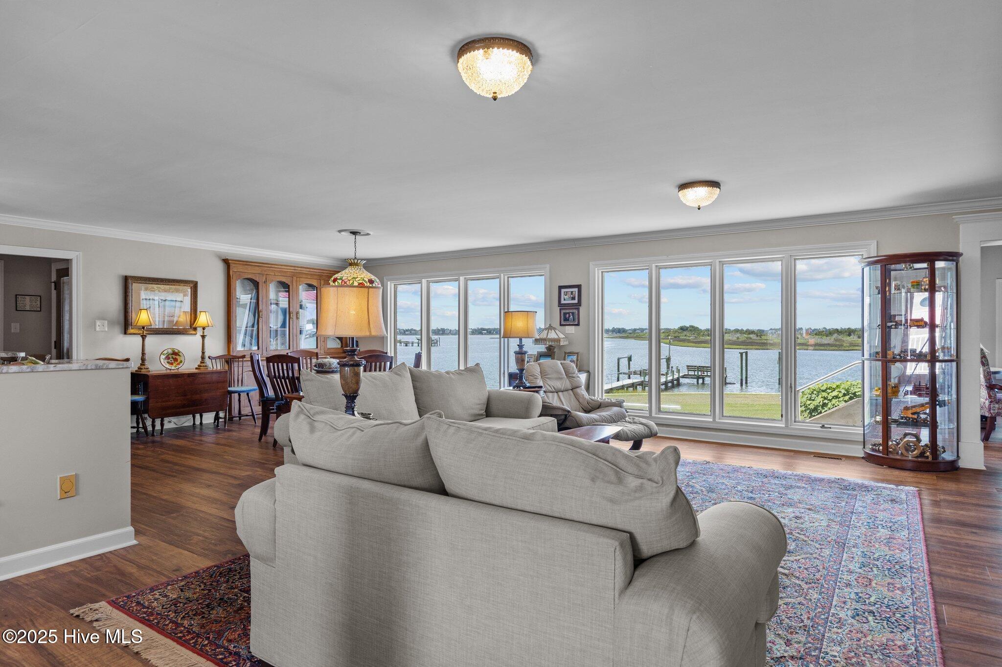 310 Lejeune Road Cape Carteret, NC 28584 - Photo 9 of 41 Great Room