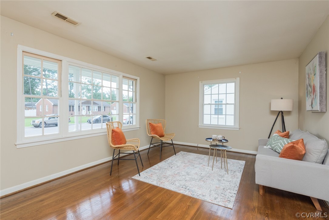 912 Jamestown Road Colonial Heights, VA 23834 - Photo 6 of 34 Gallery Image 6