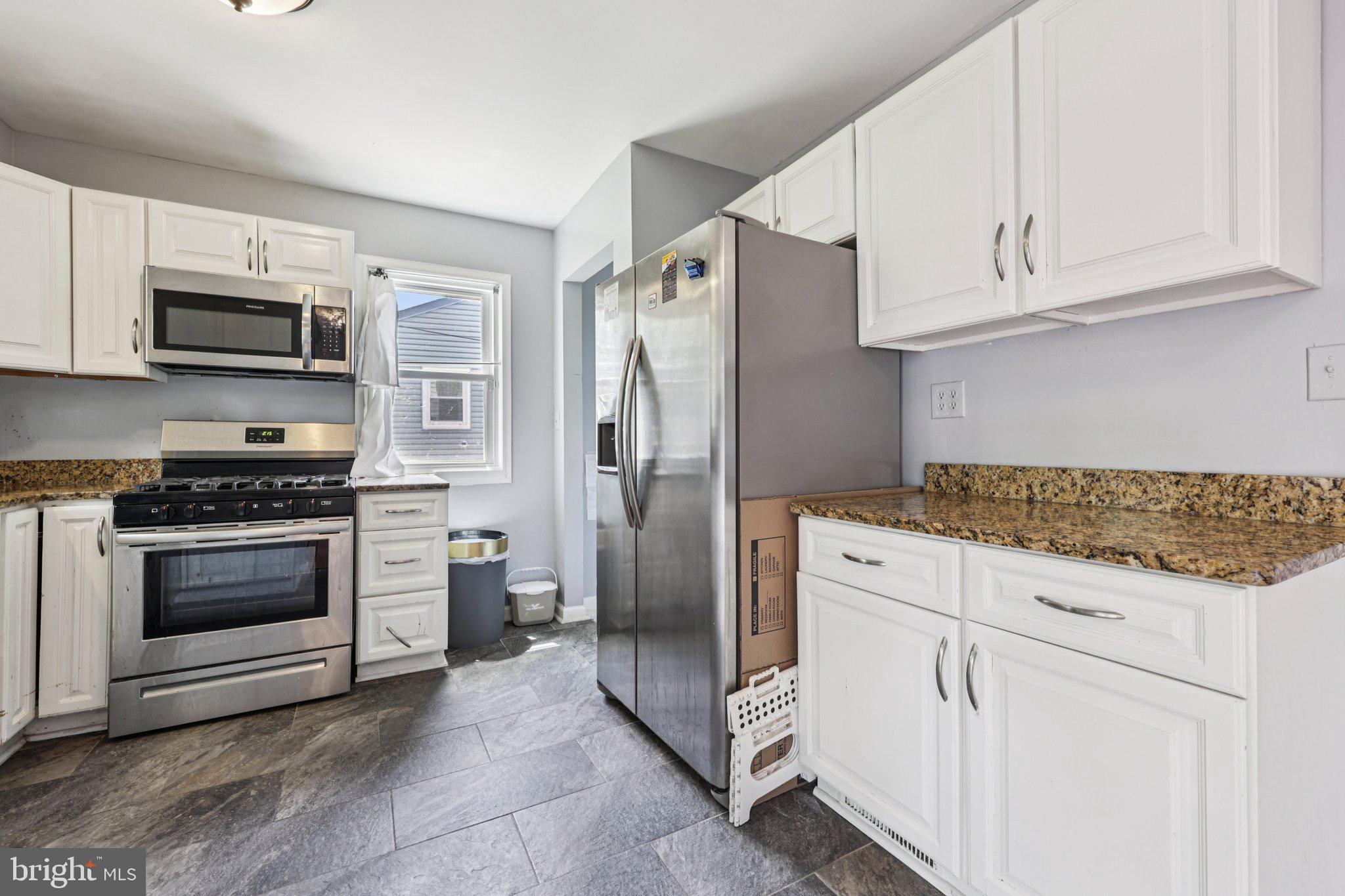 9327 Bandera Street Lanham, MD 20706 - Photo 7 of 29