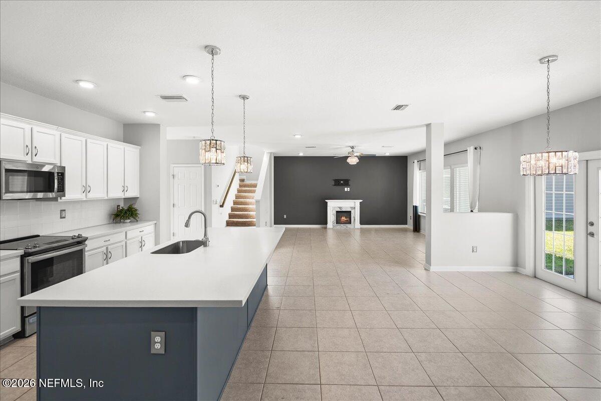 5645 Hampton Creek Road Jacksonville, FL 32218 - Photo 13 of 41 Open Concept Living