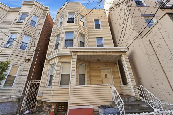 $2,650 | 335 47th Street, Unit 3, Union City, NJ 07087
