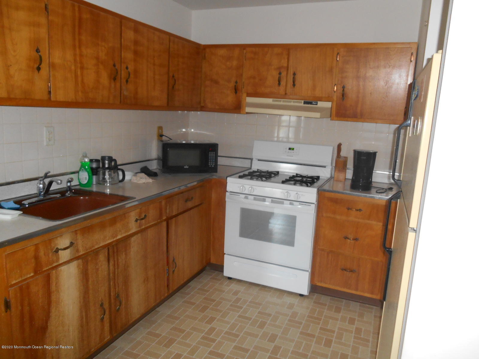 231 Doyle Terrace Brick, NJ 08724 - Photo 4 of 13 DSCN0999