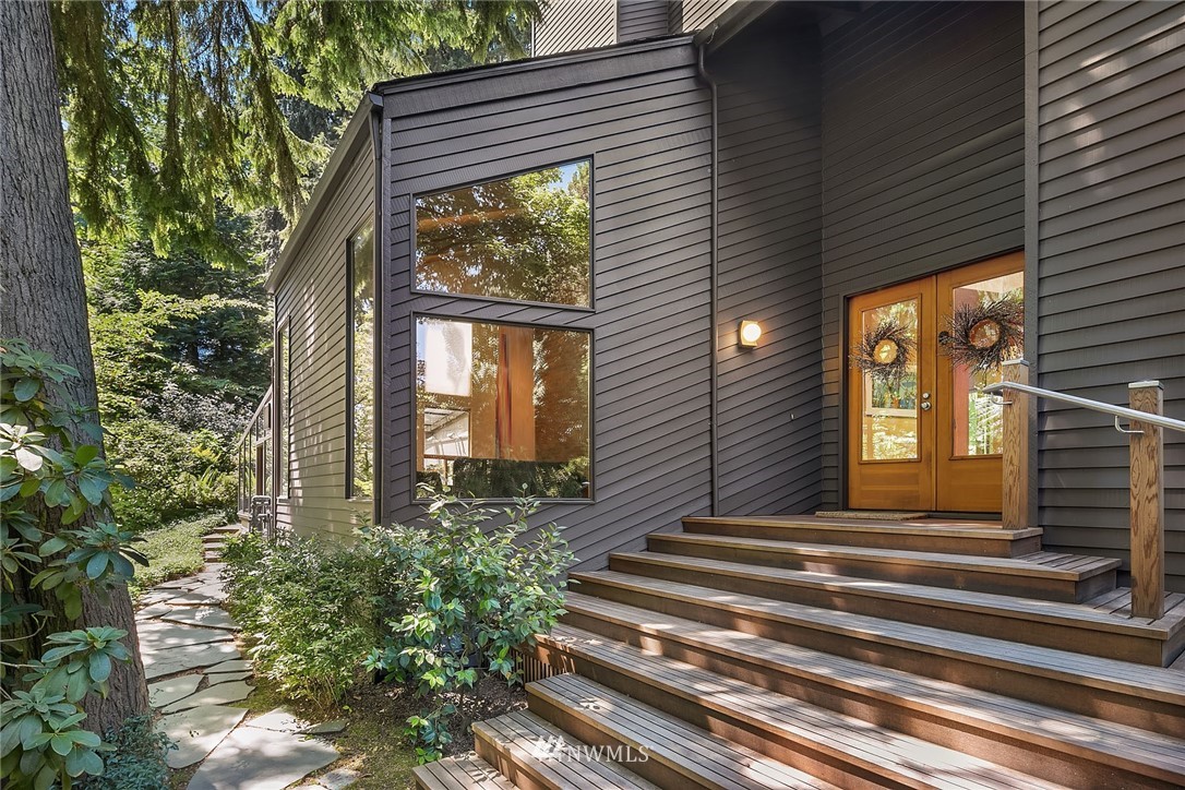 5315 Butterworth Road Mercer Island, WA 98040 - Photo 3 of 25