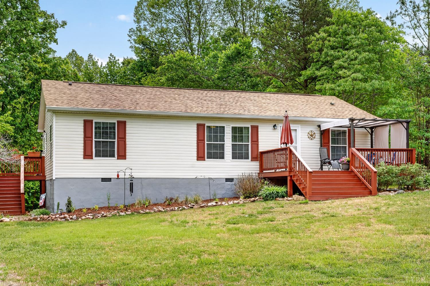1512 Miller Lk Road Burkeville, VA 23922 - Photo 3 of 51