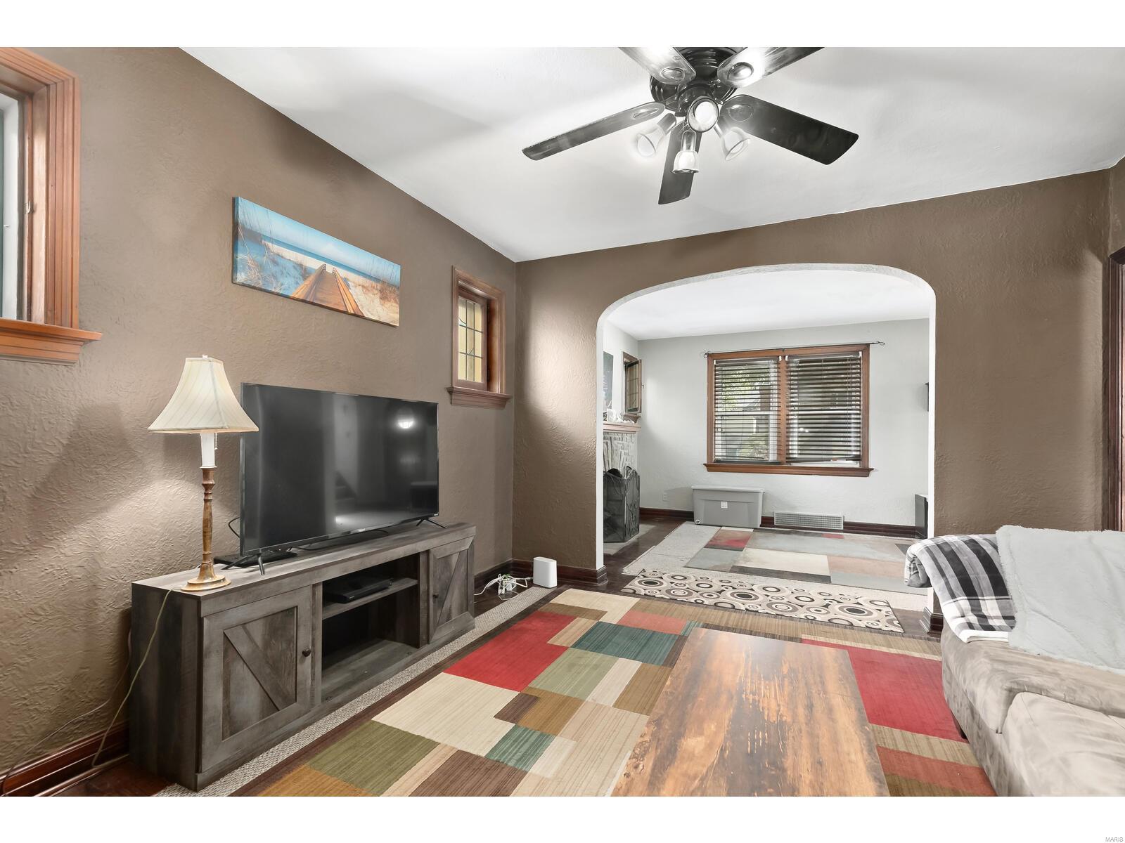 2501 Brown Road St. Louis, MO 63114 - Photo 7 of 29 Gallery Image 7