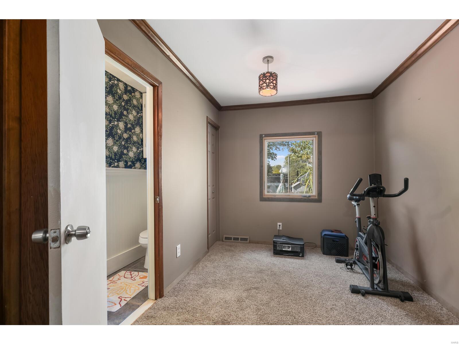 2501 Brown Road St. Louis, MO 63114 - Photo 8 of 29 Gallery Image 8