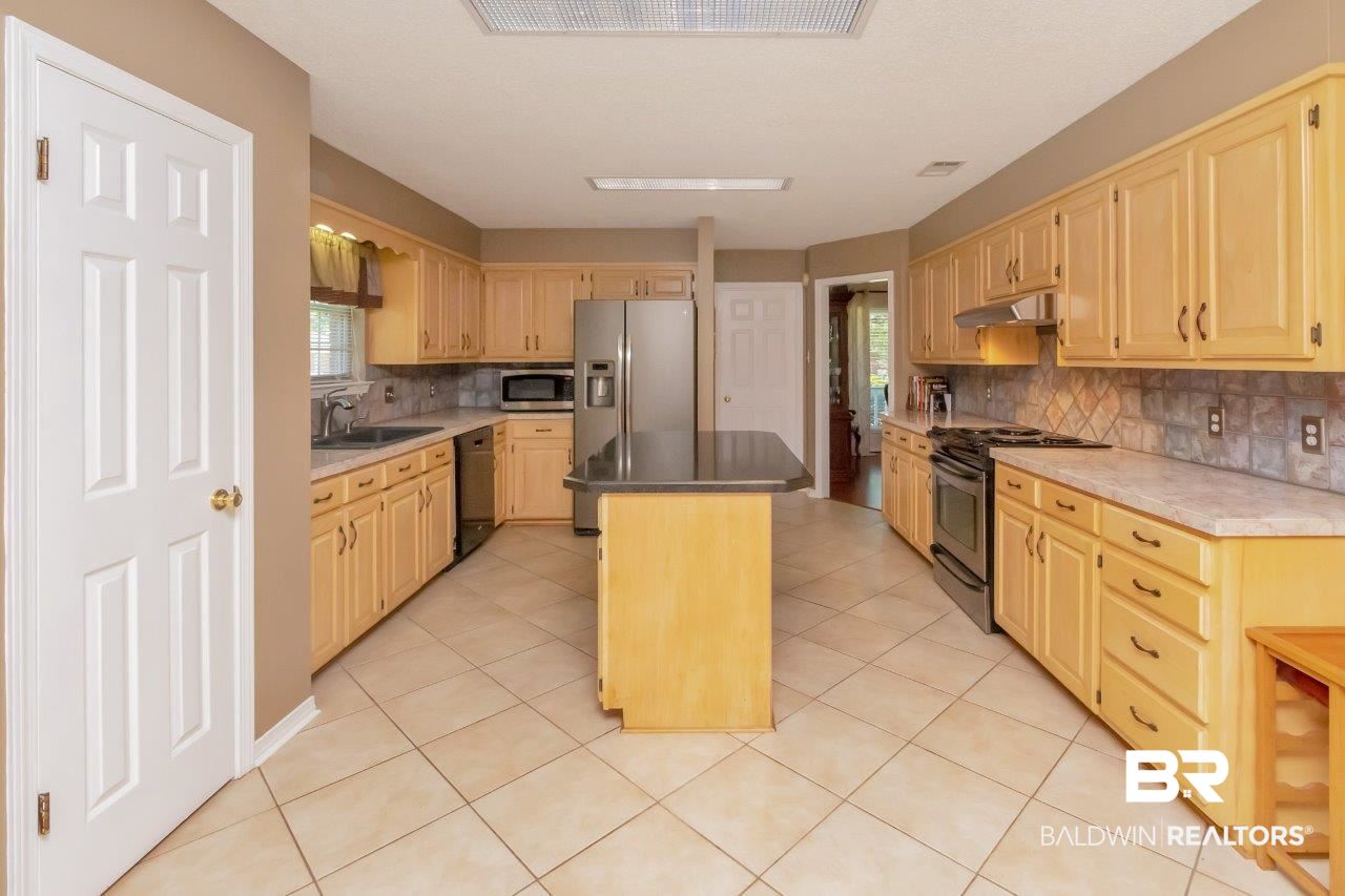 1631 East Pine Station Road Mobile, AL 36695 - Photo 6 of 31