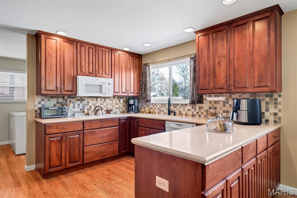 902 Rustic Manor Circle Ballwin, MO 63011 - Photo 11 of 42