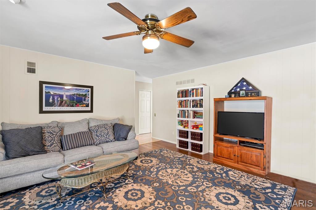 902 Rustic Manor Circle Ballwin, MO 63011 - Photo 21 of 42