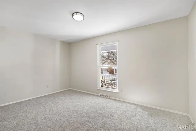 $435,000 | 902 Rustic Manor Circle, Ballwin, MO 63011