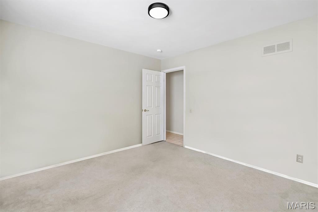 902 Rustic Manor Circle Ballwin, MO 63011 - Photo 28 of 42