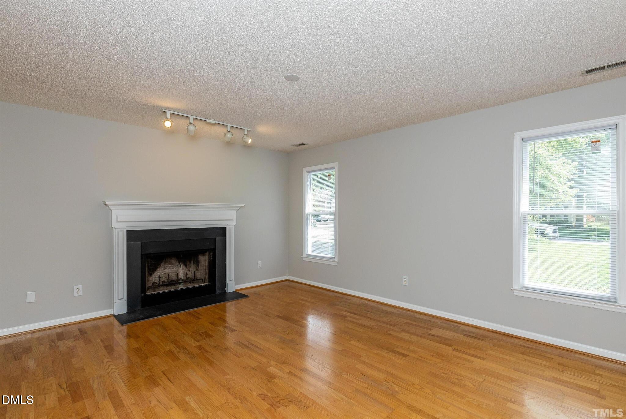 112 Kronos Lane Cary, NC 27513 - Photo 5 of 28 112-kronos-ln-cary-nc-4