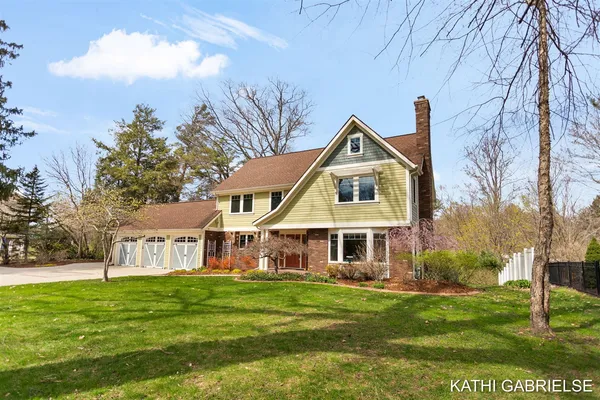 $1,895,000 | 18886 Greenwood Court, Spring Lake, MI 49456