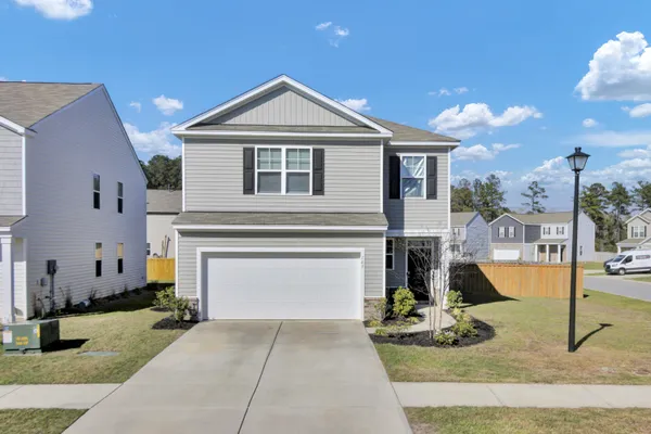 $384,900 | 163 Horizon Rdg Drive, Summerville, SC 29486