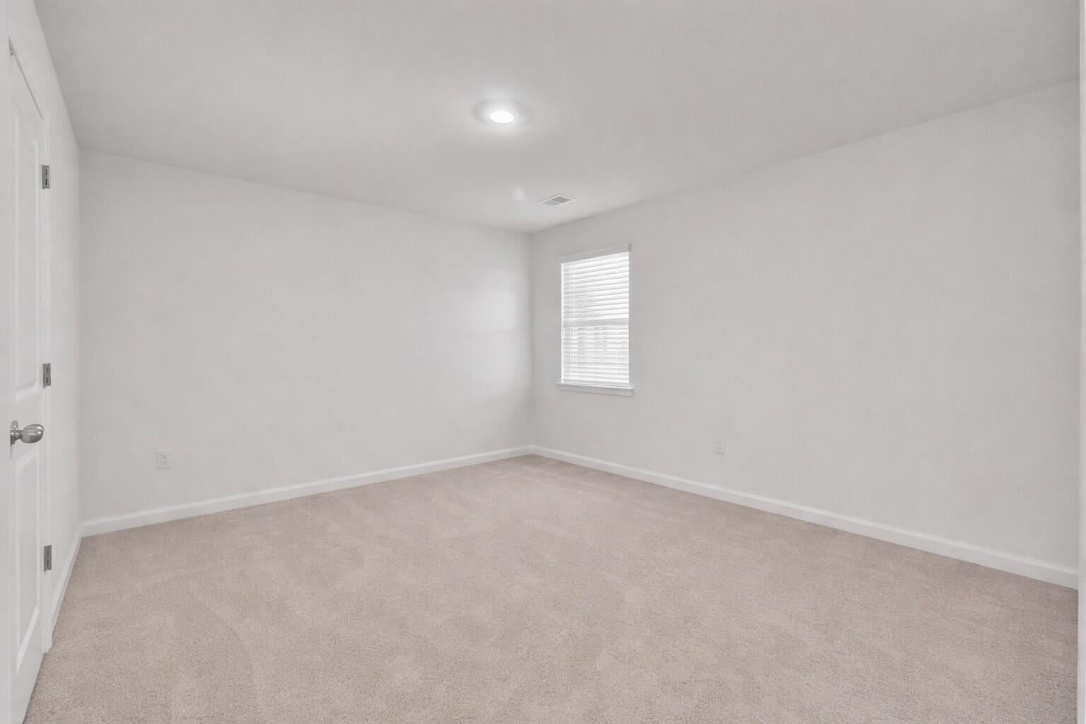 163 Horizon Rdg Drive Summerville, SC 29486 - Photo 16 of 18 163 Horizon Ridge upstairs bed 4