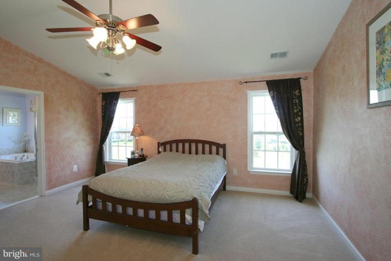 18704 Broken Oak Road Boyds, MD 20841 - Photo 13 of 26 Master Bedroom