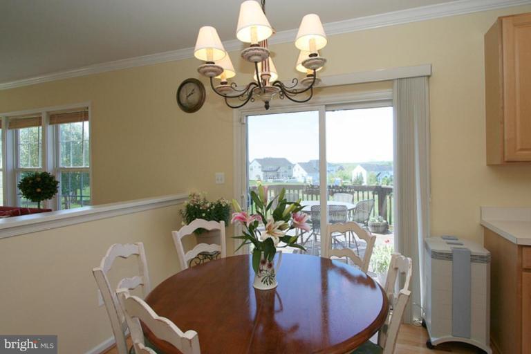 18704 Broken Oak Road Boyds, MD 20841 - Photo 9 of 26 Dining Area