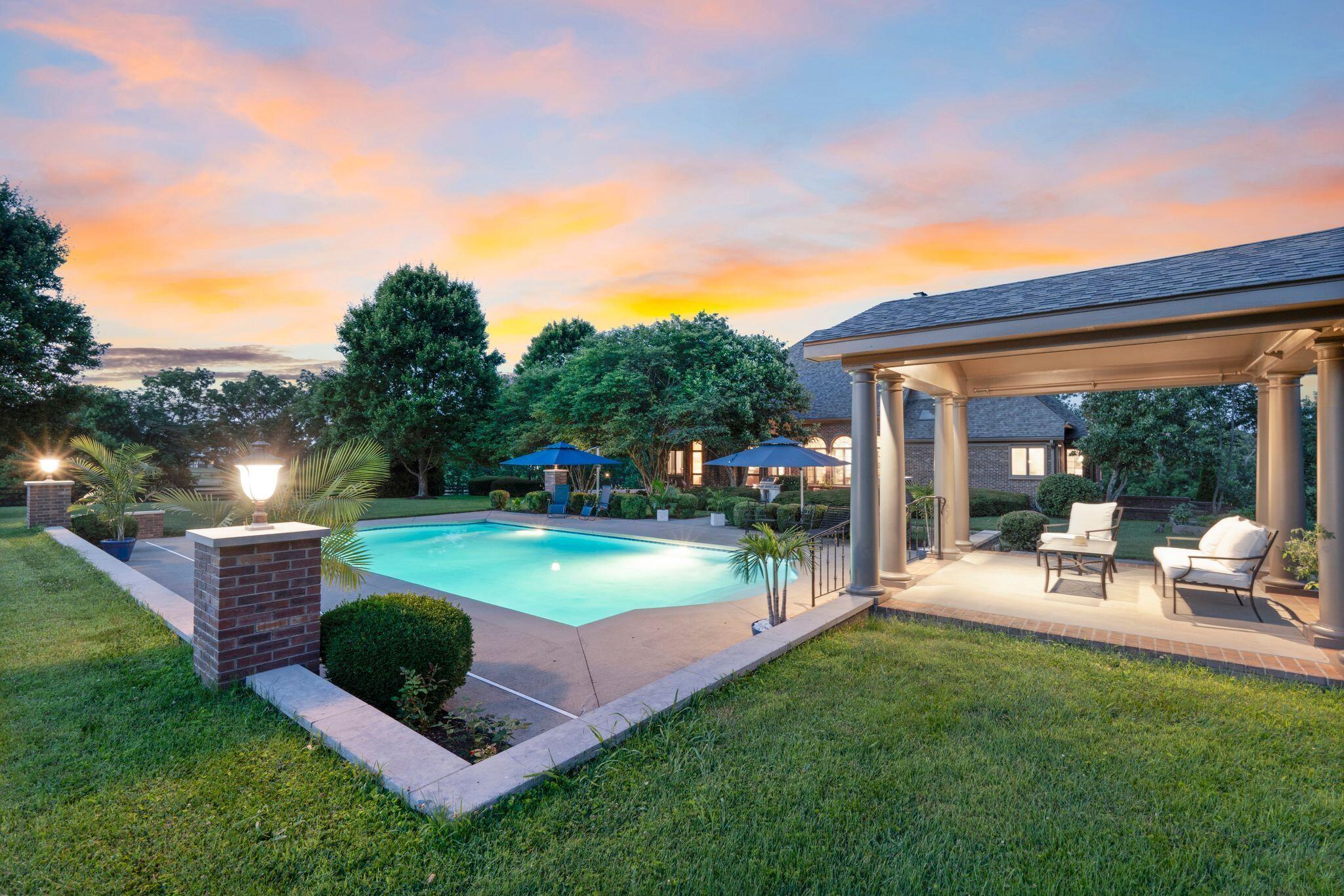 3905 North Cleveland Road Lexington, KY 40516 - Photo 181 of 188 195_F2009284
