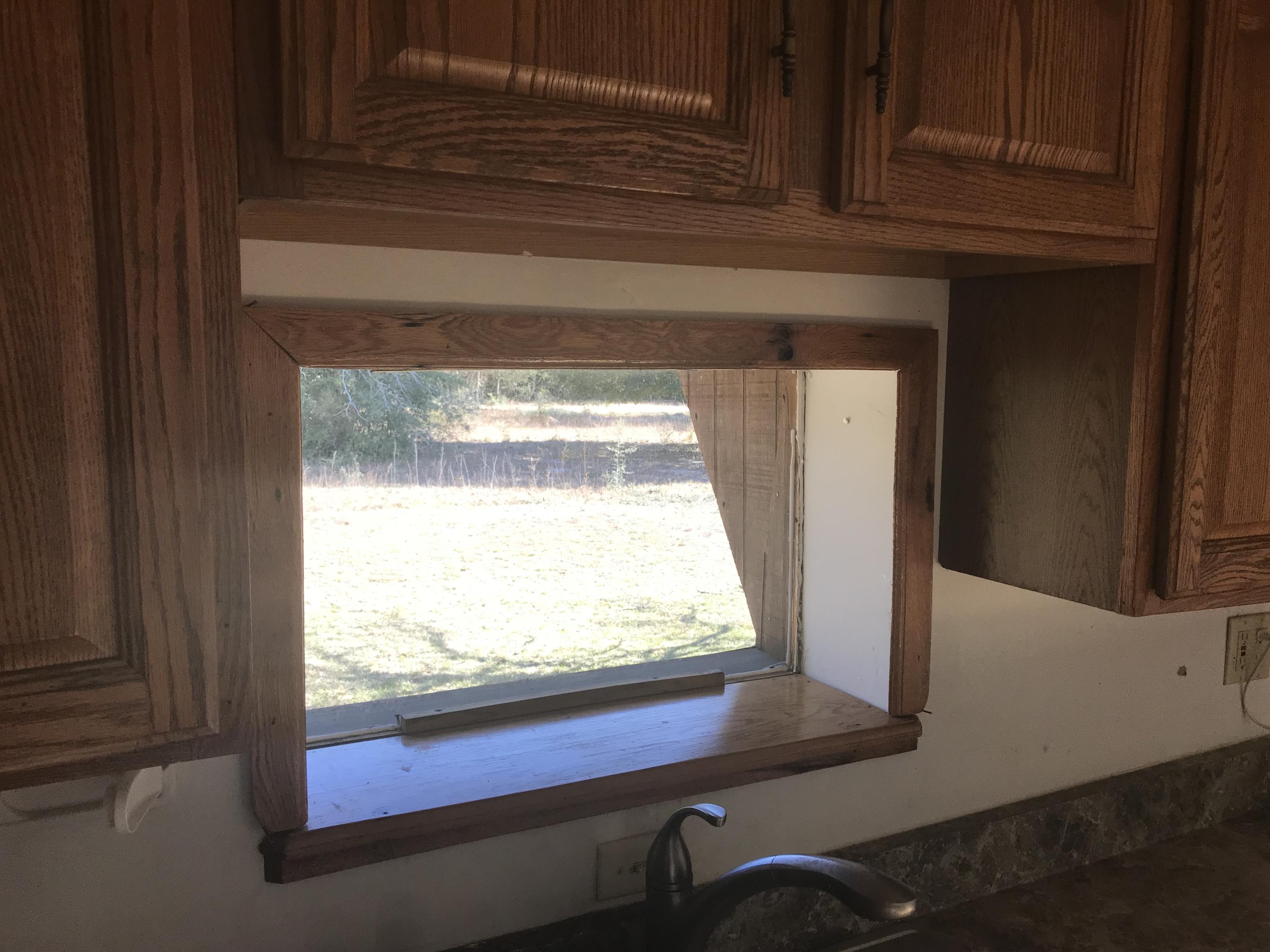 4189 Painter Branch Road Crestview, FL 32539 - Photo 5 of 35 a view of a window