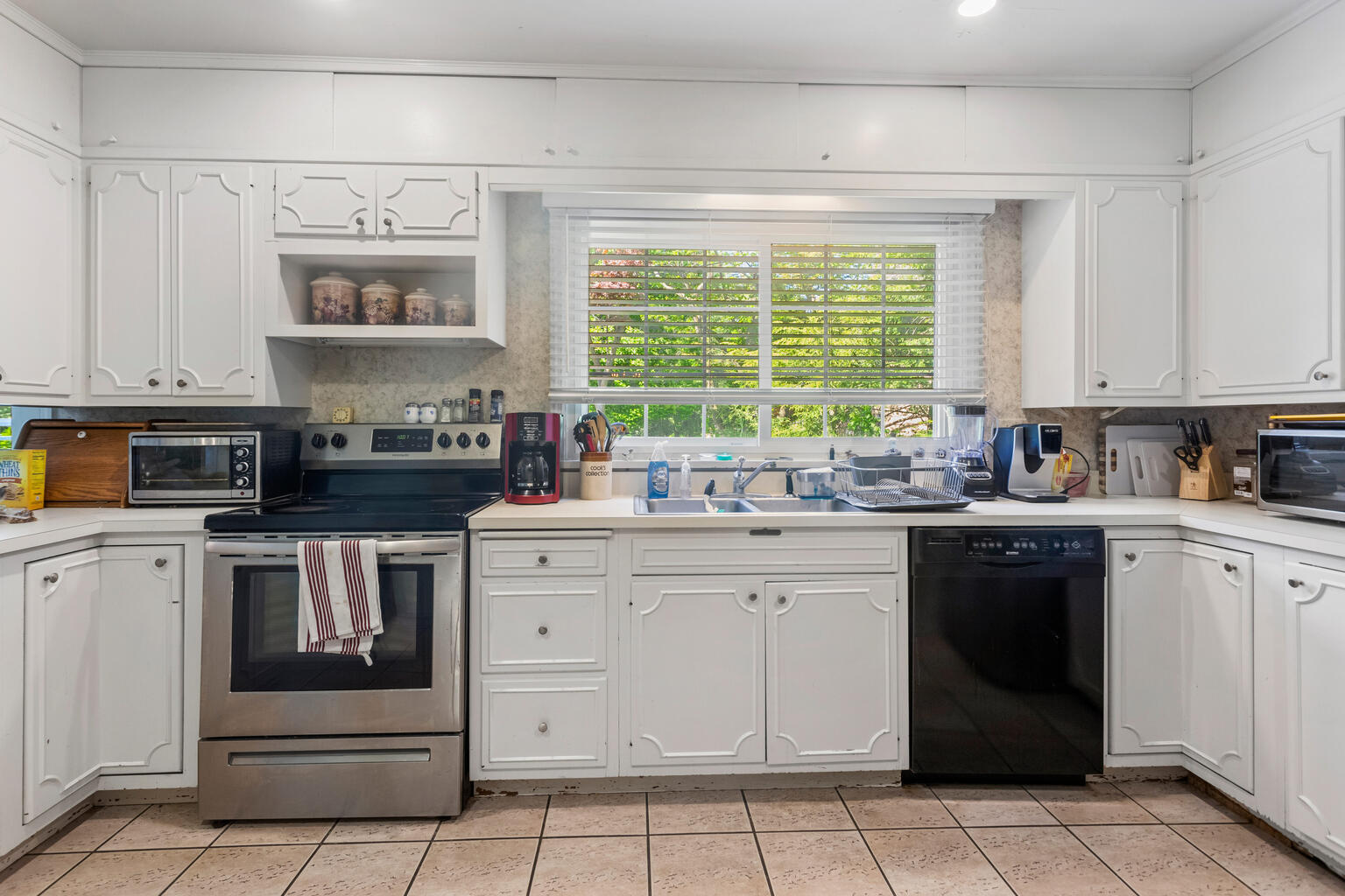 77 Greencroft Drive Champaign, IL 61821 - Photo 14 of 47