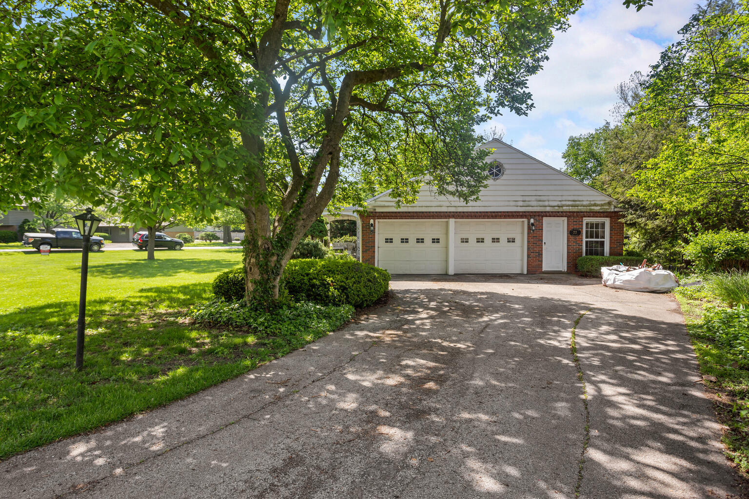 77 Greencroft Drive Champaign, IL 61821 - Photo 4 of 47