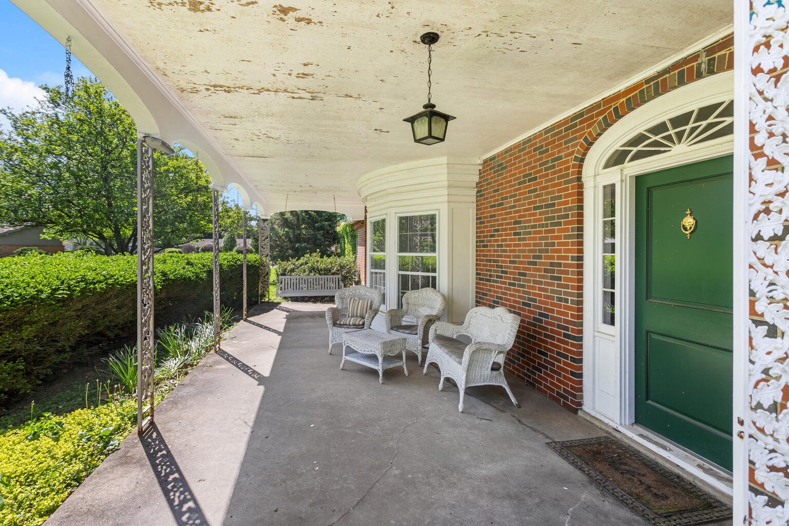 77 Greencroft Drive Champaign, IL 61821 - Photo 6 of 47