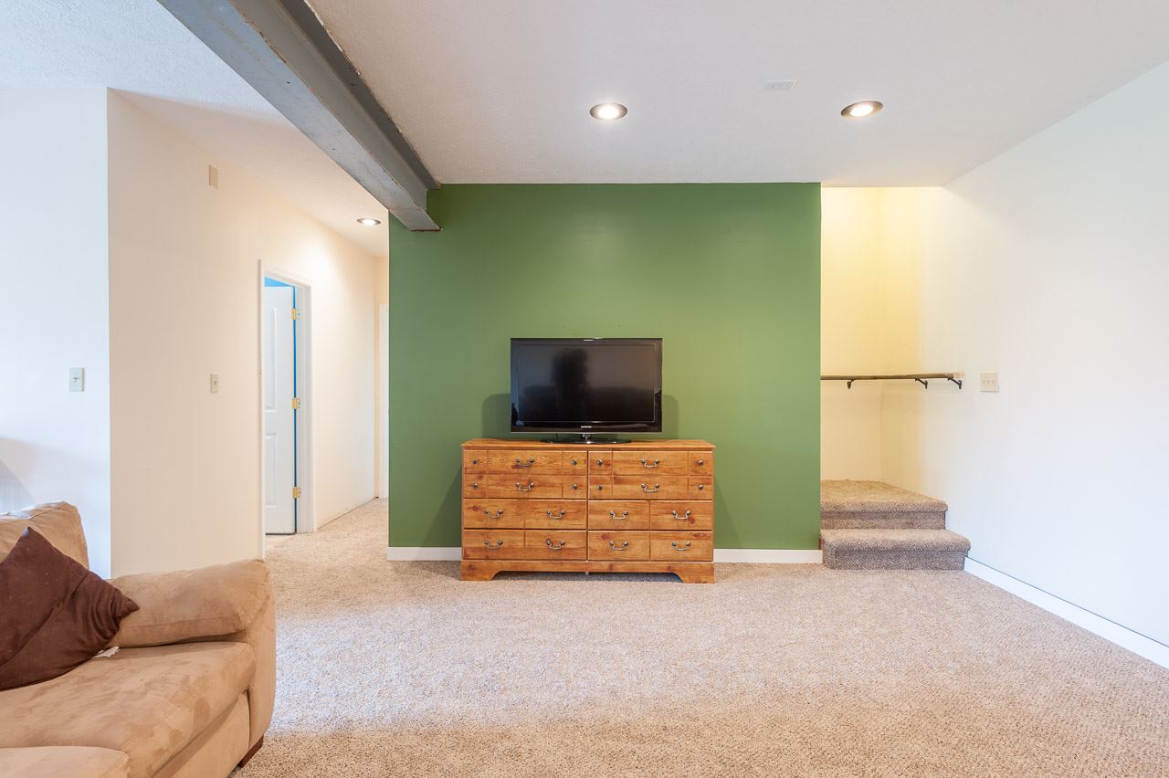 7569 Zikes Road South Bloomington, IN 47401 - Photo 28 of 35 Gallery Image 28