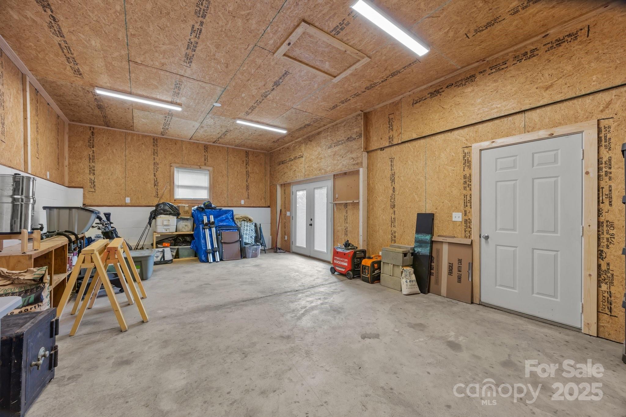 17 Laurel Road Arden, NC 28704 - Photo 28 of 45 a view of a room with furniture