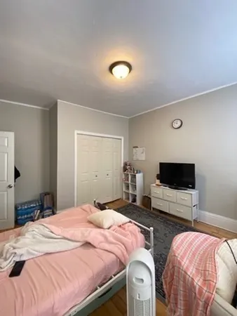 $5,000 | 10 Glenville Avenue, Unit 3, Boston, MA 02134