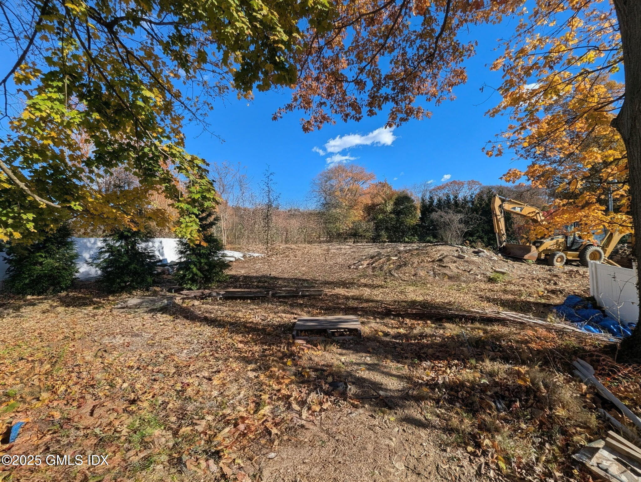 45 Sunshine Avenue Riverside, CT 06878 - Photo 3 of 7 a view of a yard with a tree