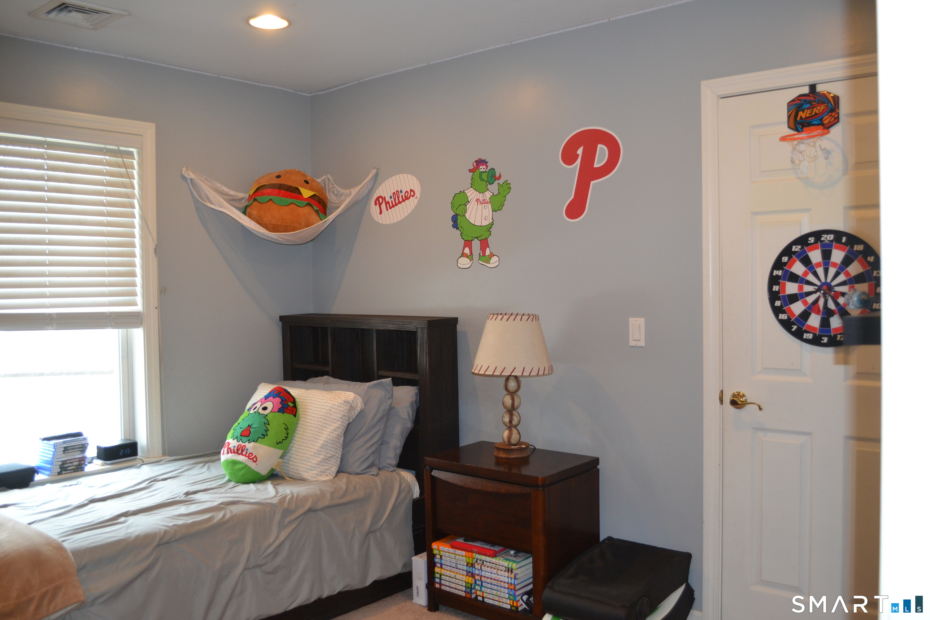 571 Old Colchester Road Montville, CT 06382 - Photo 16 of 25