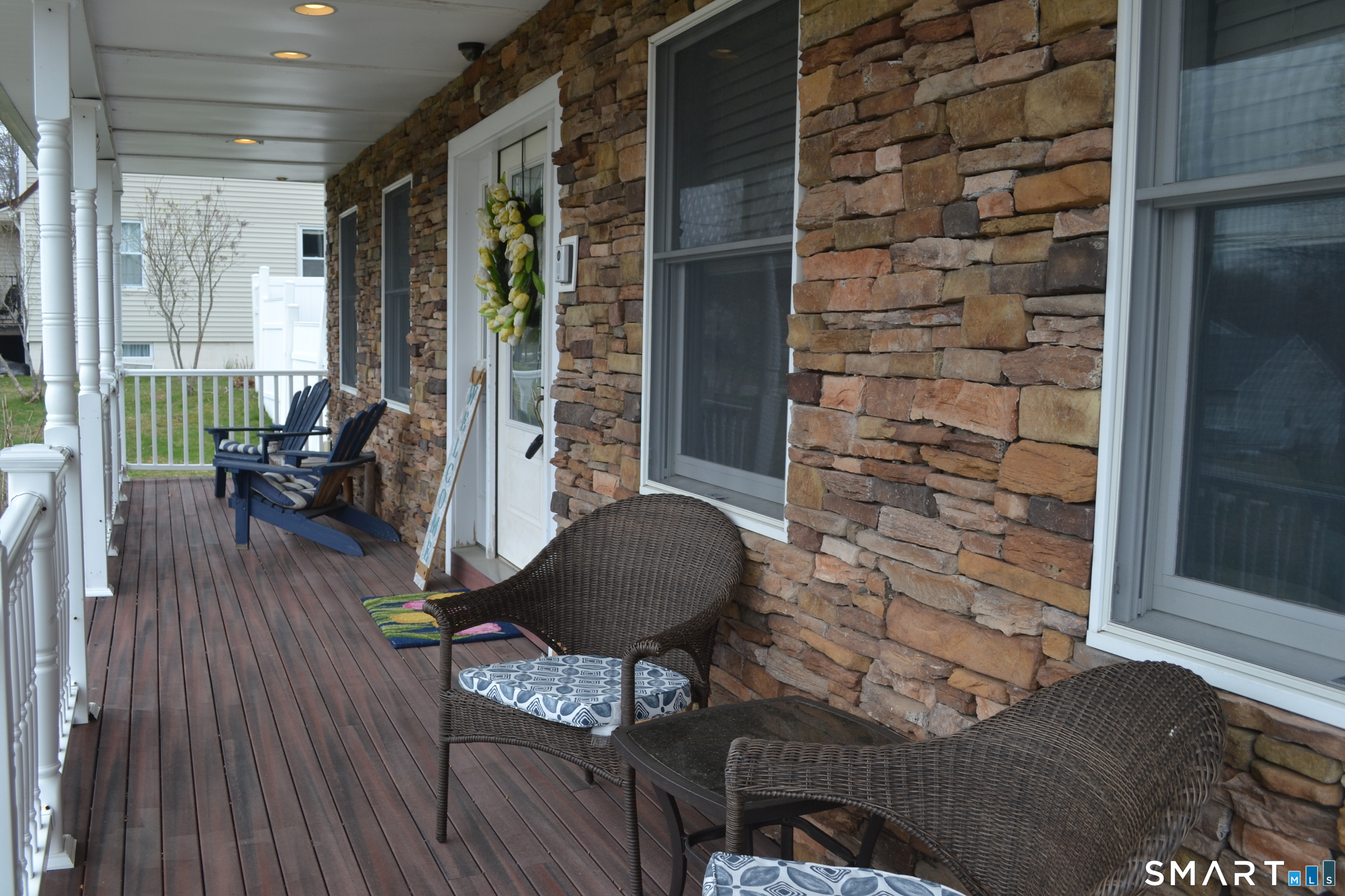 571 Old Colchester Road Montville, CT 06382 - Photo 3 of 25