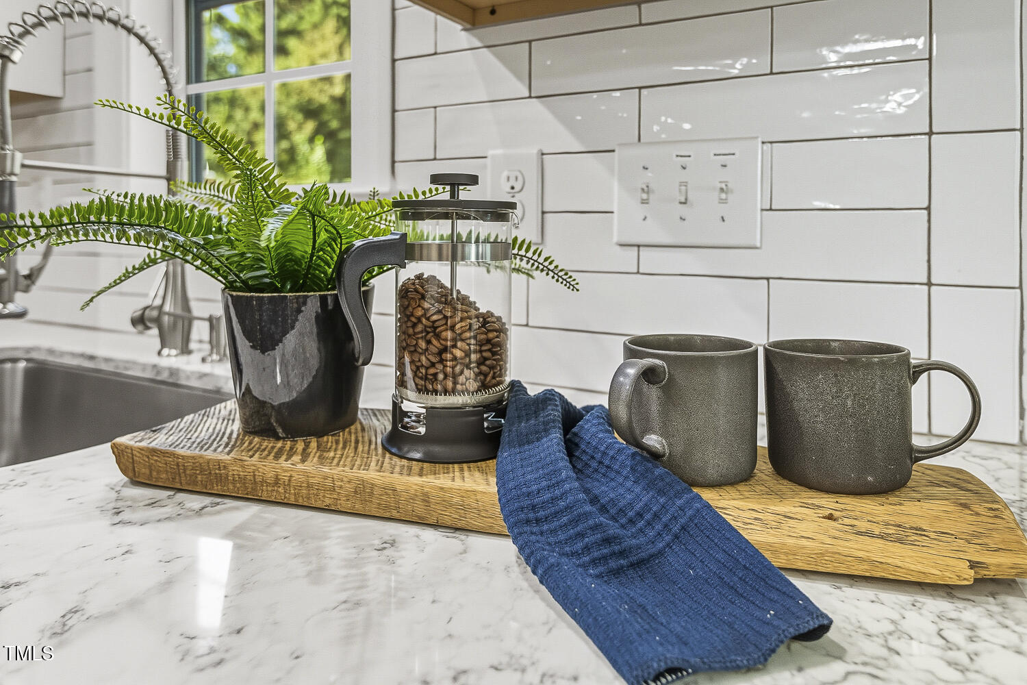 5180 Copain Cove Fuquay-Varina, NC 27526 - Photo 14 of 45 a vase of flowers sitting on a table
